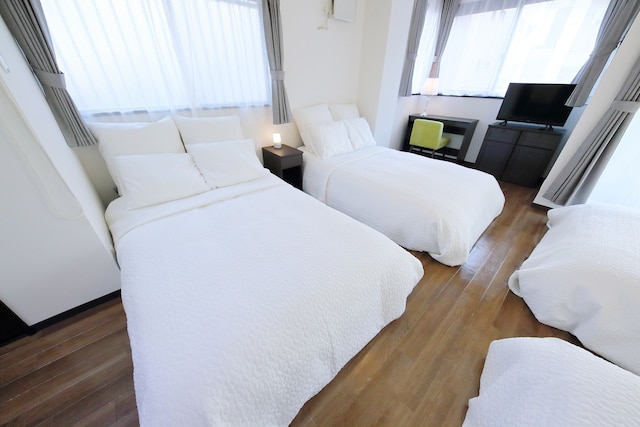 大阪難波楽々ホテル