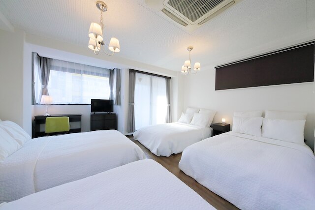 大阪難波楽々ホテル