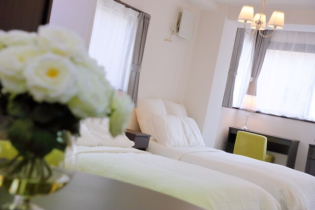 大阪難波楽々ホテル