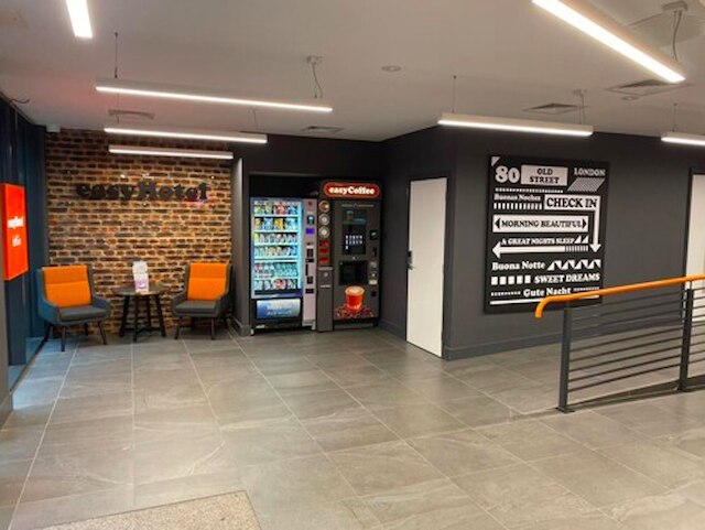 イージーホテル ロンドン シティ ショーディッチ