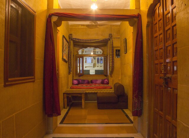 ホテル シャヒ パレス