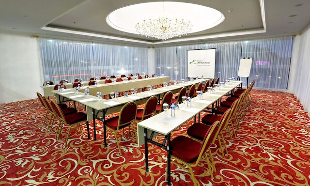 グランド アスリリア ホテル