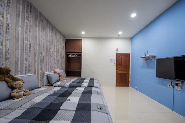 台南ジエ グオ イン(台南潔果驛站)