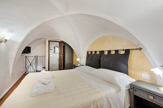 サント スピリト フレスコス バイ メガ