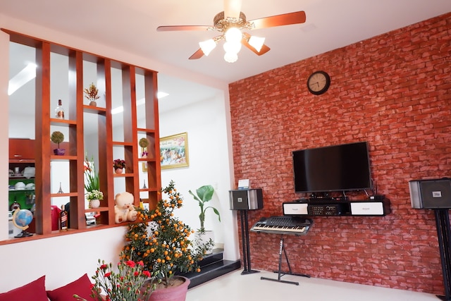 ホワイト ライオン ハウス