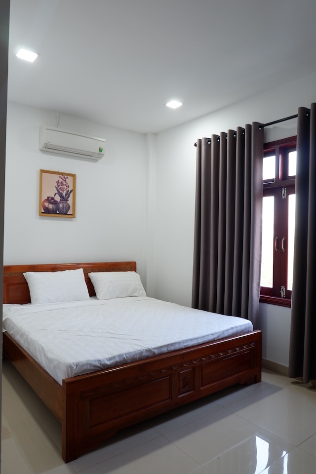 ホワイト ライオン ハウス