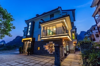 ムーン フラワー ホテル