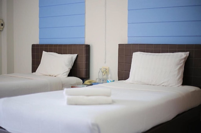 カムキュウ ウドーン