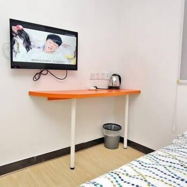 ポッド イン (布丁酒店)