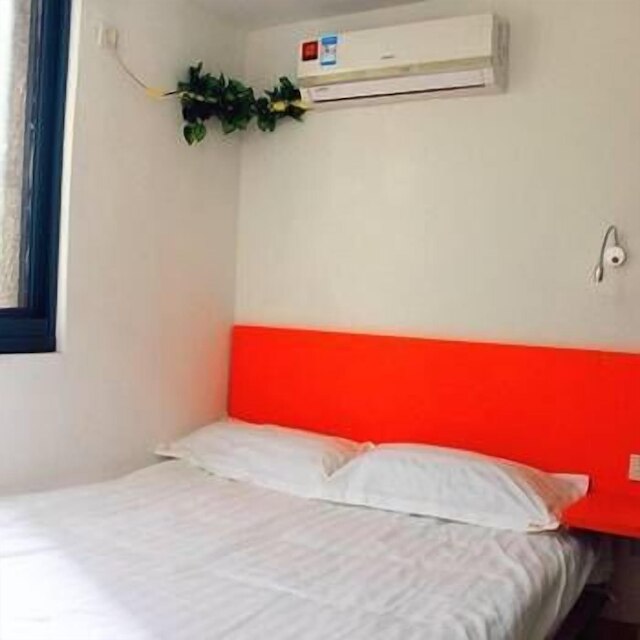 ポッド イン (布丁酒店)