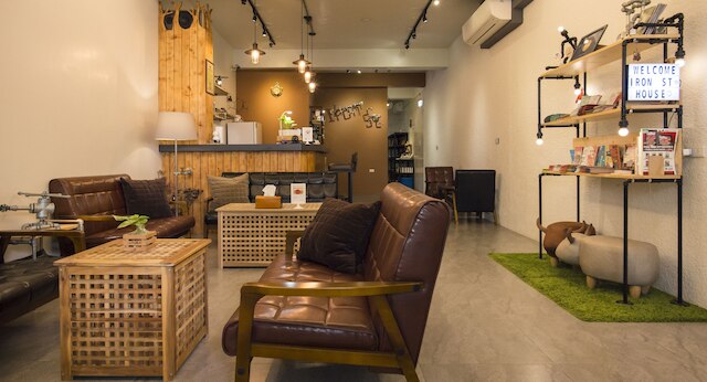 アイアン ストリート ハウス