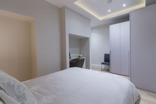 2 パレス ガーデンズ