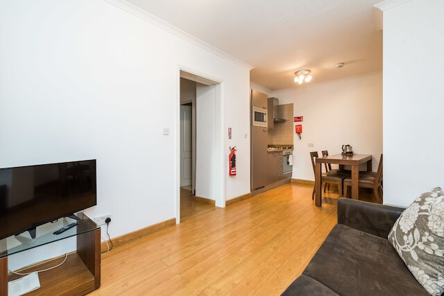 ケンジントン ホテル アパートメンツ