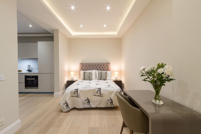 1 パレス ガーデンズ