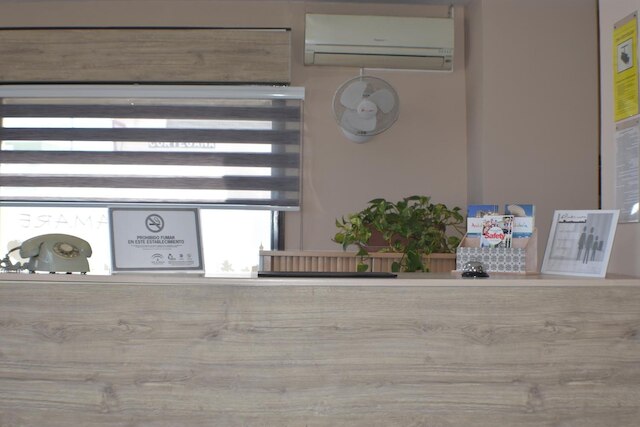 ホスタル アラマーレ