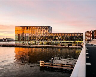 ホテル ジャカルタ アムステルダム