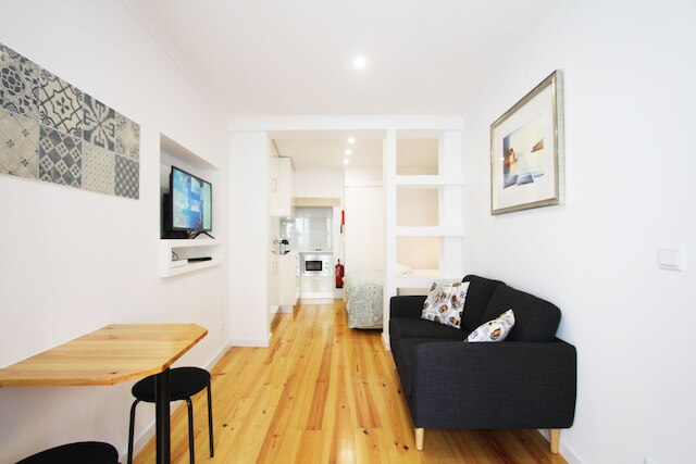 マルティン バズ デザイン バイ アパートメンツ アルファマ