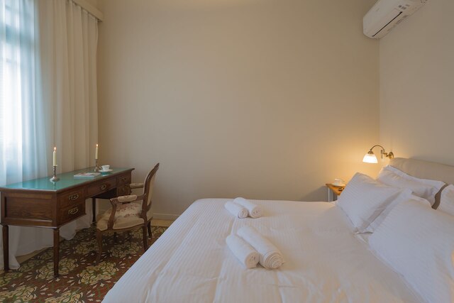 アーデコ アテネ