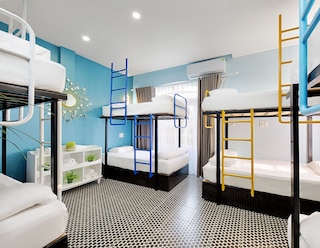 ザ ミラー ダナン ホステル