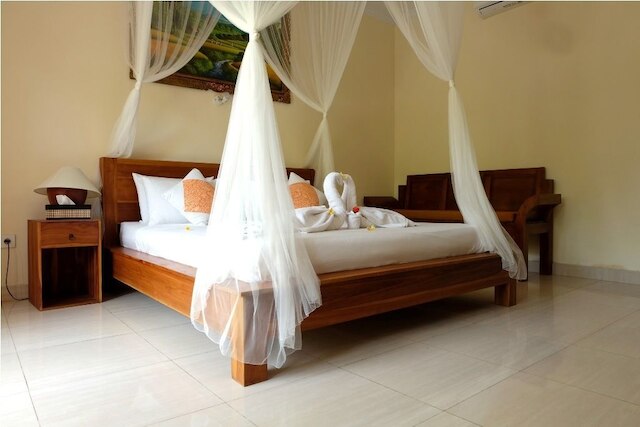 エカ バリ ゲストハウス