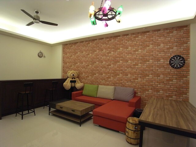 オマン イズ ベリー ハッピー B&B (阿曼很快樂電梯民宿)