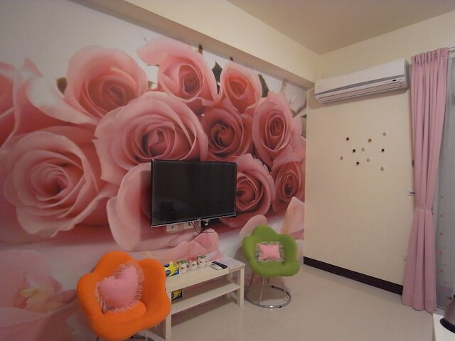 オマン イズ ベリー ハッピー B&B (阿曼很快樂電梯民宿)