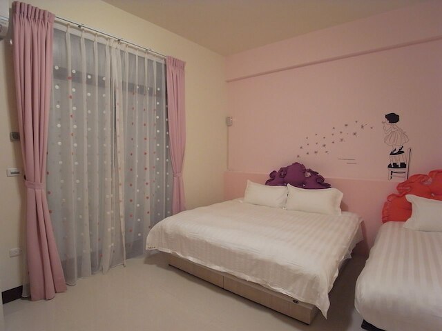 オマン イズ ベリー ハッピー B&B (阿曼很快樂電梯民宿)