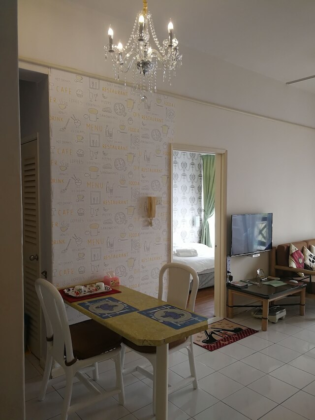 アイディール マコタ アパートメント