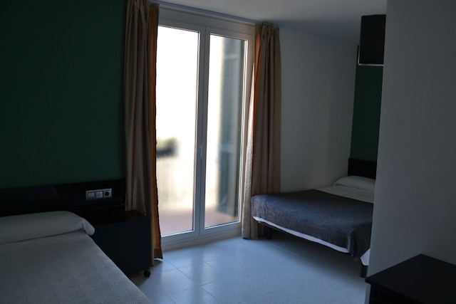 ホスタル アポロ