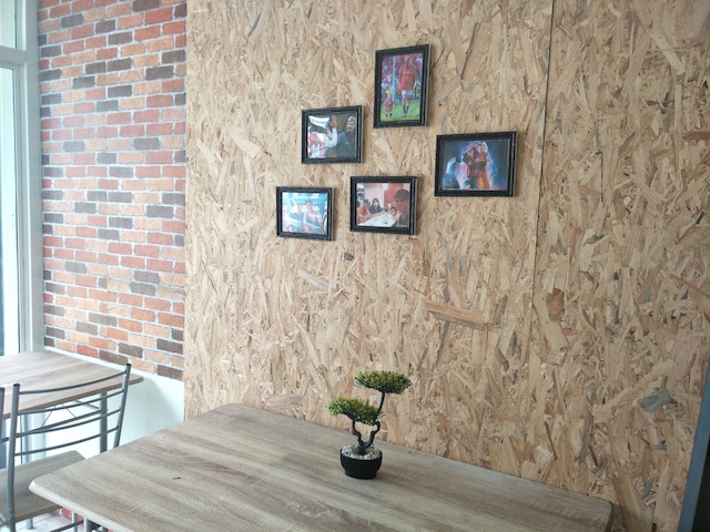 テイクミーホーム - ホステル