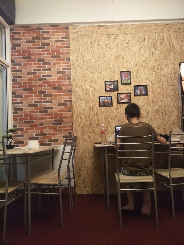 テイクミーホーム - ホステル