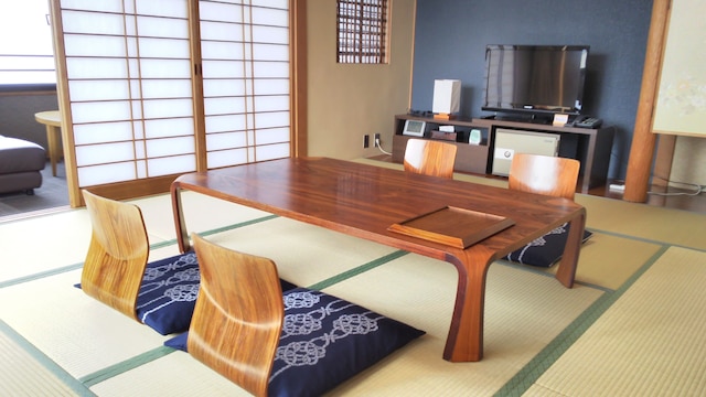 サンライズ 勝浦