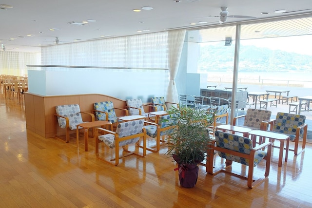 サンライズ 勝浦