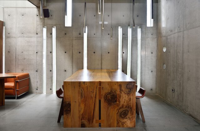 ファハウス (後灣發宅清水模海景民宿)