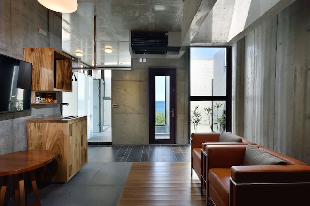 ファハウス (後灣發宅清水模海景民宿)