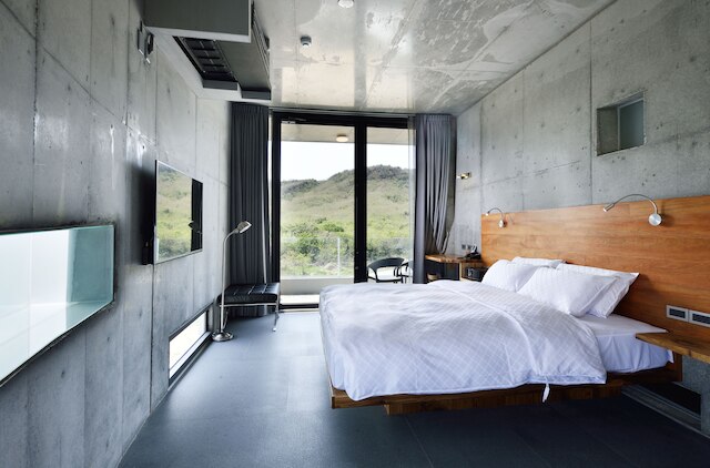 ファハウス (後灣發宅清水模海景民宿)