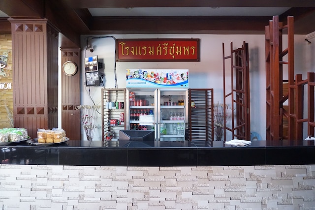 スリ チュンポーン ホテル