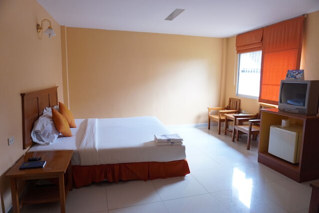 スリ チュンポーン ホテル