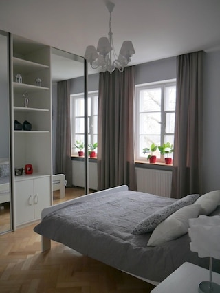 AP - アパートメンツ オールド タウン