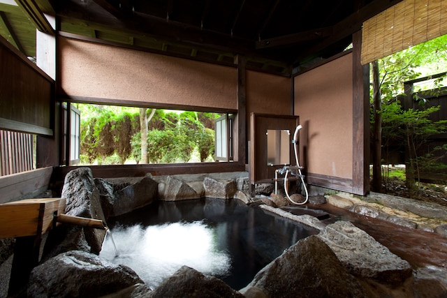 筋湯温泉 旅館秀月