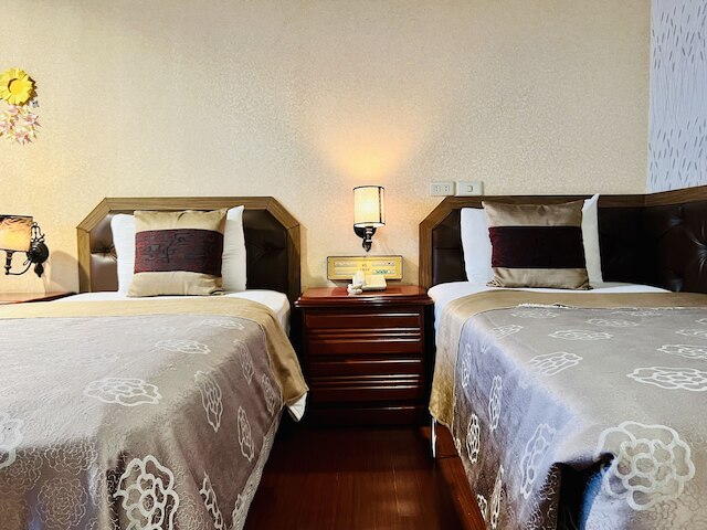 シンユェ モーテル (新悅汽車旅館)