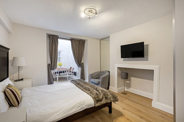 ザ サセックス ガーデン アパートメント