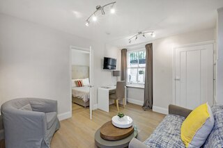 ザ サセックス ガーデン アパートメント