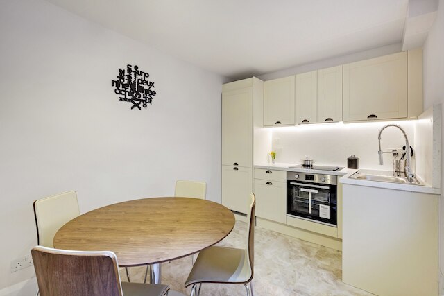 ザ サセックス ガーデン アパートメント