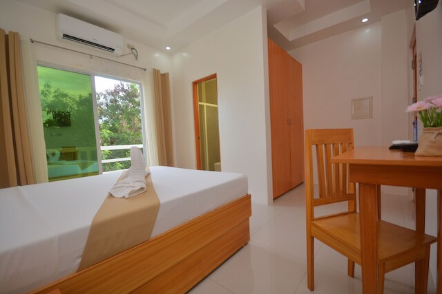 チェリーズ コート ヤード