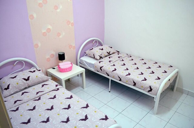 マニスマニス ピンク レディー コテージ