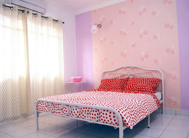 マニスマニス ピンク レディー コテージ