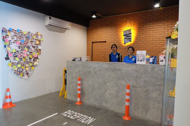 トゥク トゥク ホステル