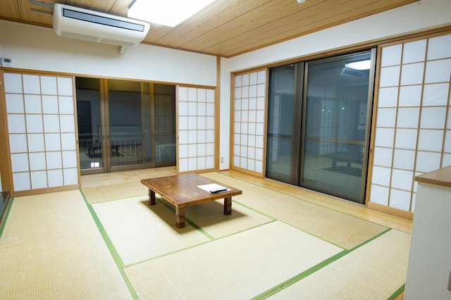 駅前山小屋 A-yard