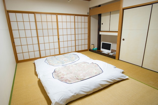 駅前山小屋 A-yard